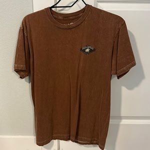 Size small brown black sand beach short sleeve tee